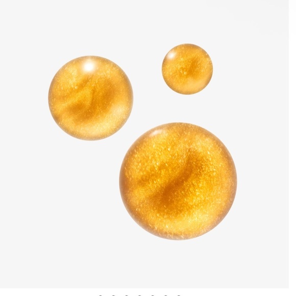 Truly | Golden Glaze Luxury Body Oil - Picture 3 of 5